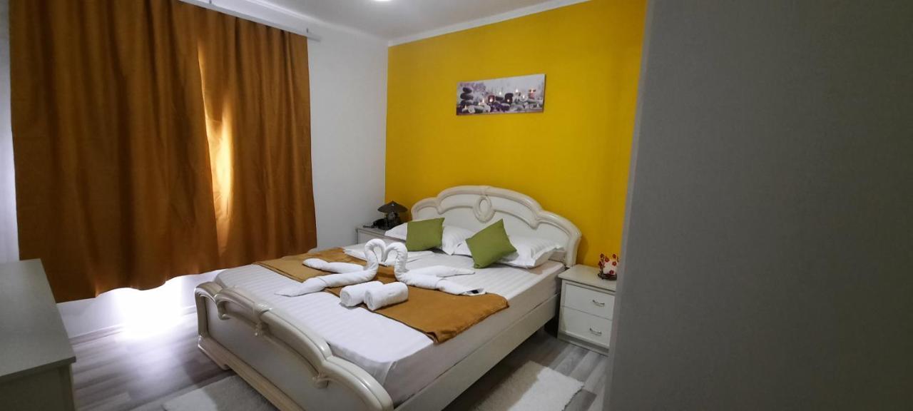 Apartament Clara Permet Apartment Exterior photo